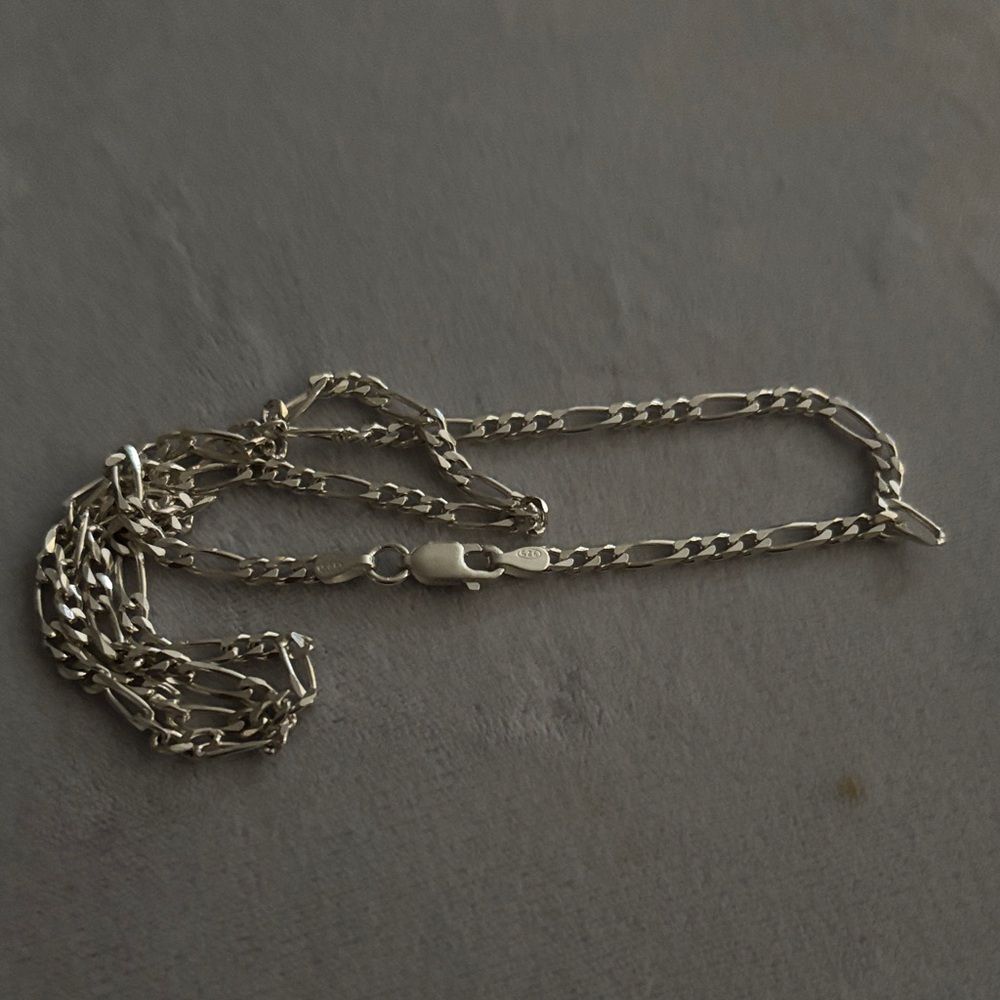 Chic Silver Chain Necklace - Picture 5 of 10